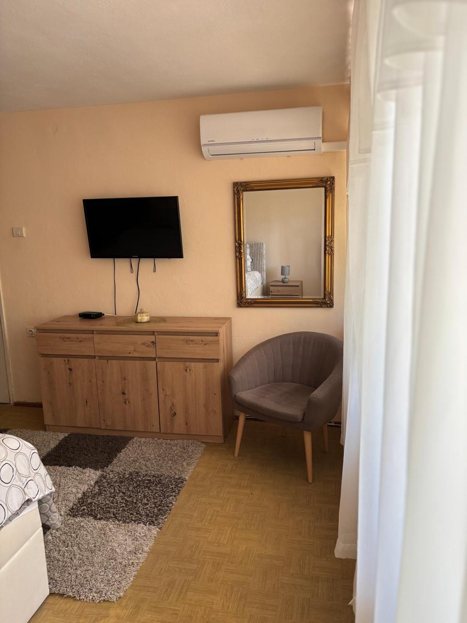 Ante Apartment Split Luaran gambar